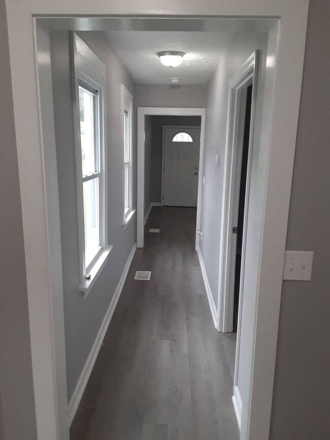 Photo - Charming updated 2 br 1 bth house