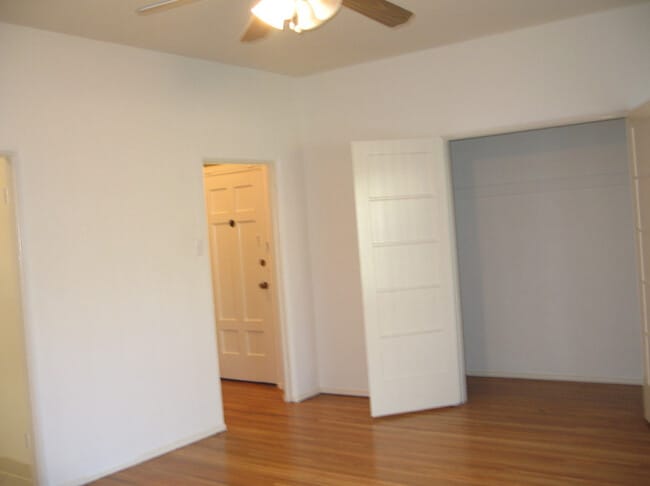 4262 W 1st St, Los Angeles, CA, 90004