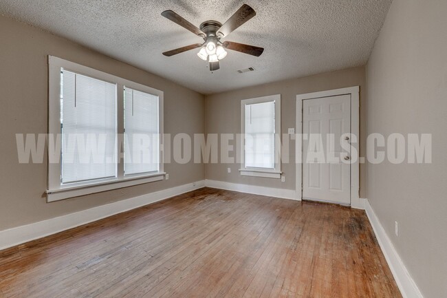 Photo - 611 Faulkner St Unidad A
