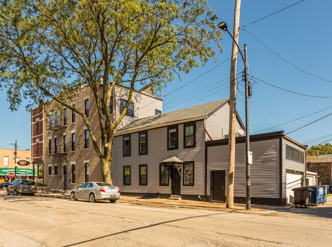 Photo - 1659 W 21st St Unidad CH2 Rental