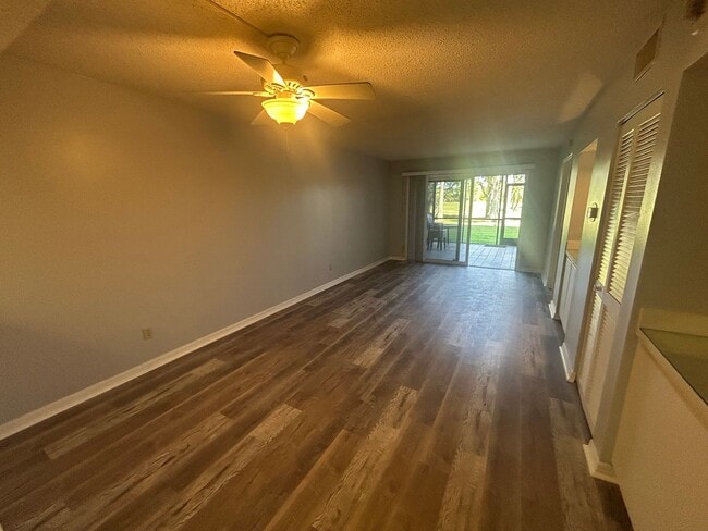 Photo - Annual 2/2 Condo, in a resort community golf and tennis Unidad #109