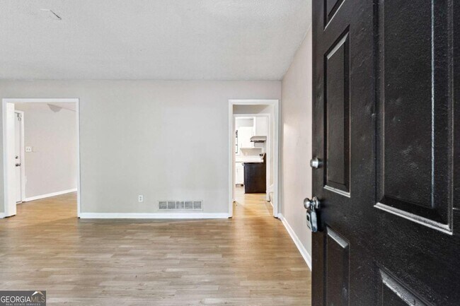 Photo - 5786 Deerfield Trail