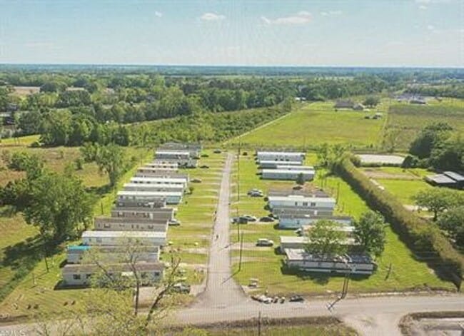 Building Photo - 1118 Melvin Dupuis Rd Unit 9