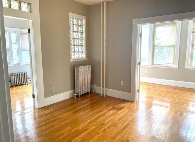 Photo - 322 Brookline St Unidad 4