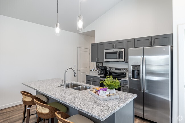3BR, 2BA - 1,221SF - Kitchen - The Village at Geren Road