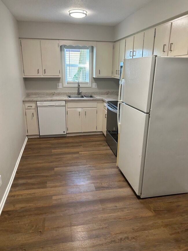 Photo - 2046 NW Hickory Ln Unidad 2046