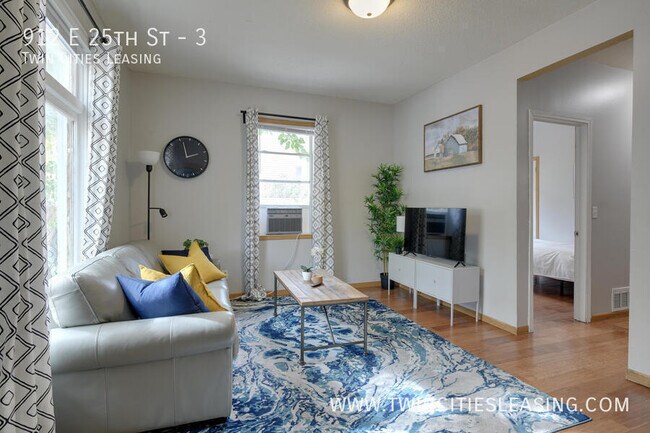 912 E 25th St Unit 3