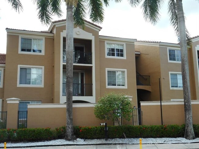Photo - 7970 N Nob Hill Rd Unit 207
