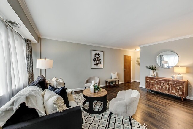 Photo - 1303 N Ode St Unidad 215