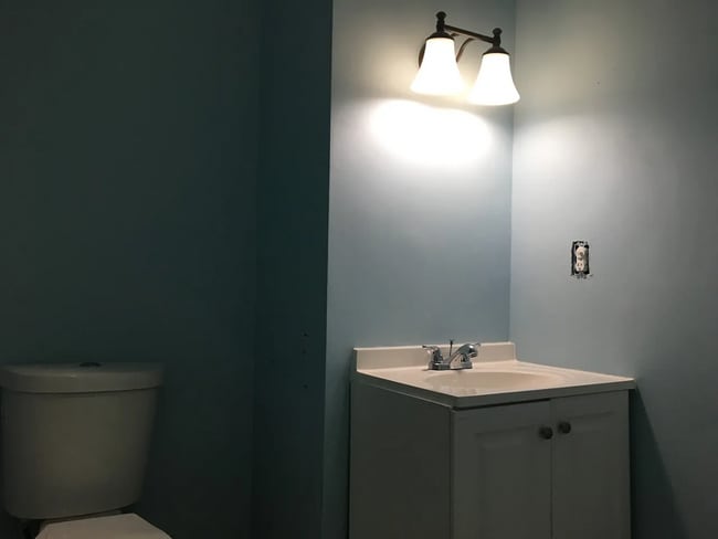 Photo - 614 Ashburton St