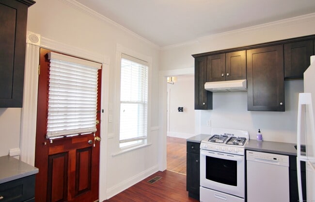 Photo - 11 Dolsen Pl Unit 1