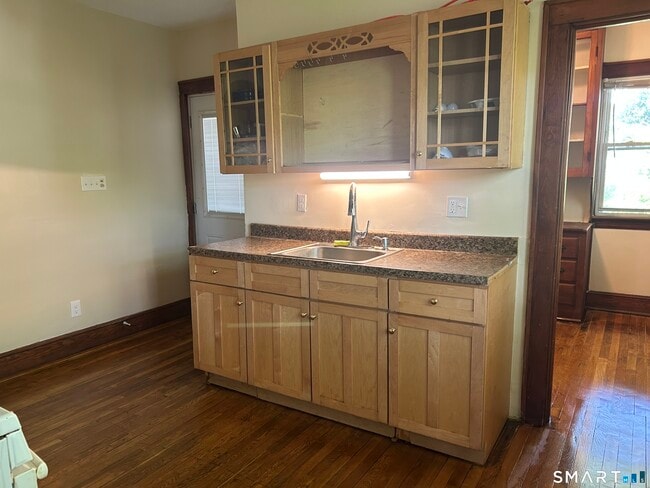 Photo - 31 Melrose Ave Unit 2