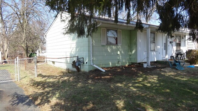 Photo - 5130 Rutledge Dr N