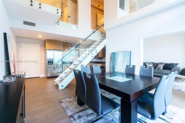 Photo - 60 SW 13th St