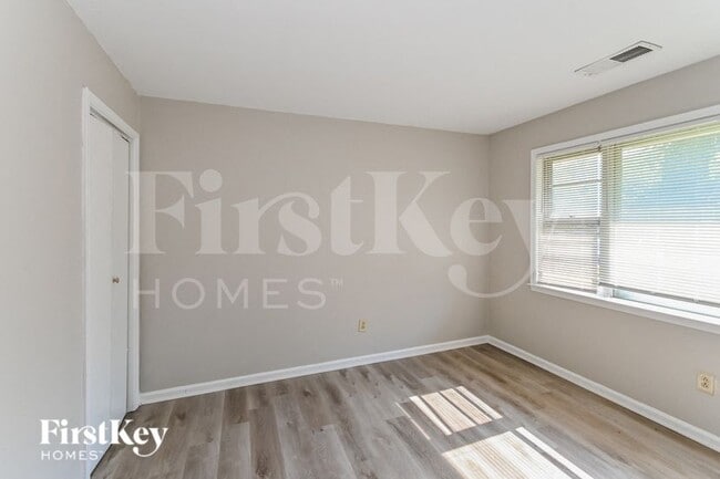 Photo - 5157 Depanne Rd