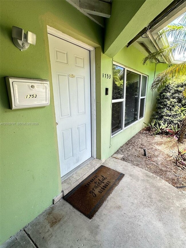 Photo - 1753 NE 18th St Unit 1753