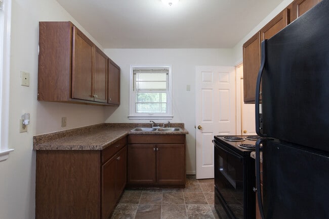 Photo - 5401 Xylon Ave N