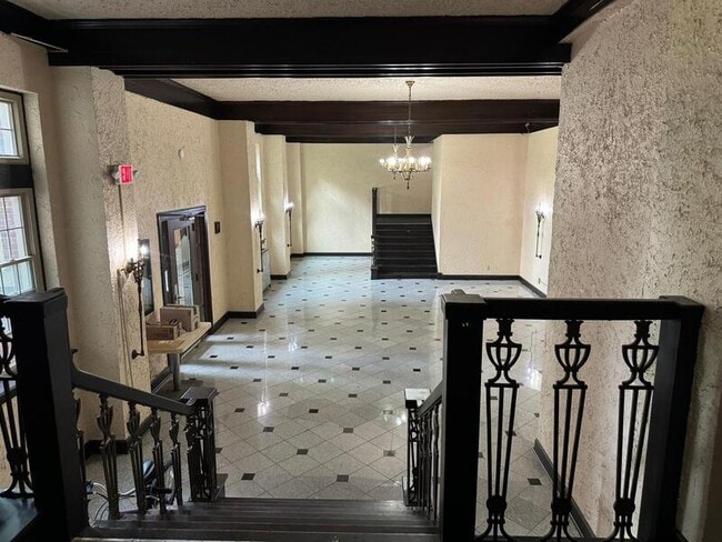 Photo - 3541 N Meridian St Unidad Apt 201