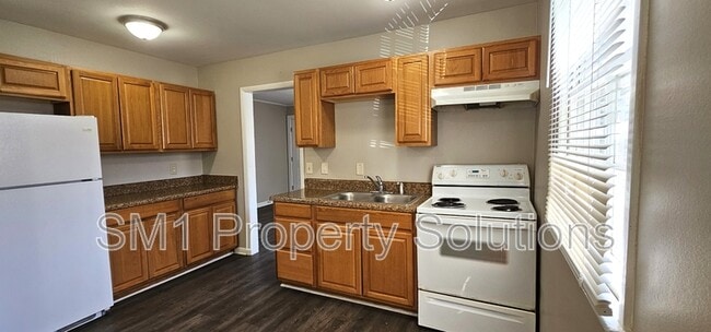Photo - 1529 Earl Dr
