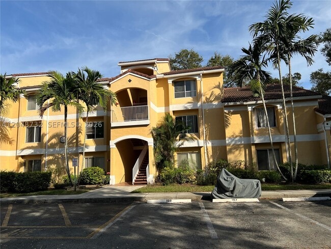 Building Photo - 2485 NW 33rd St Unit 1610