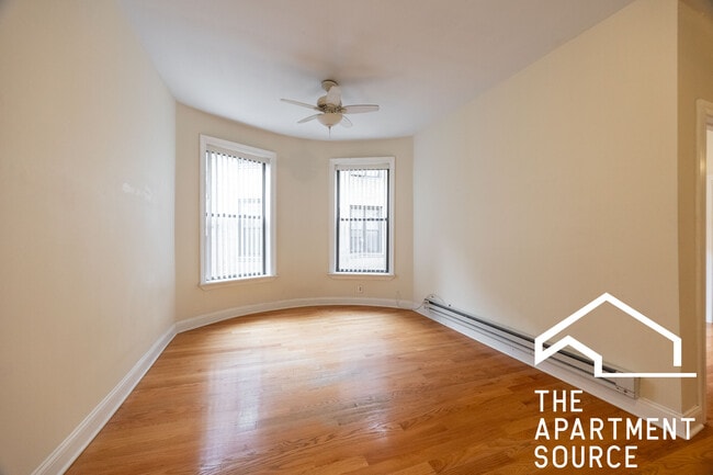 Photo - 1230 N Dearborn St Unit 2