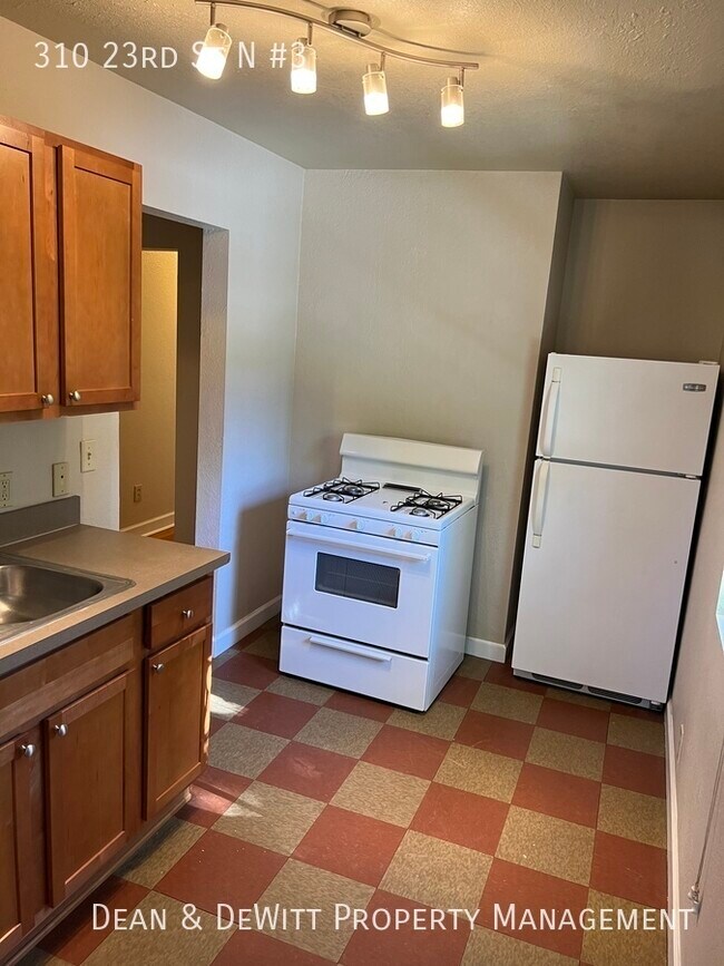 Photo - One BR plus Office in Great Kenwood Neighb... Unidad 3