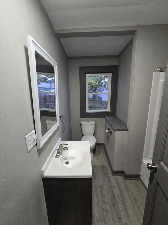 Photo - 1171 S Madison Rd