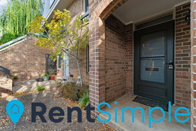 Photo - 1673 S Hayes St Unit A