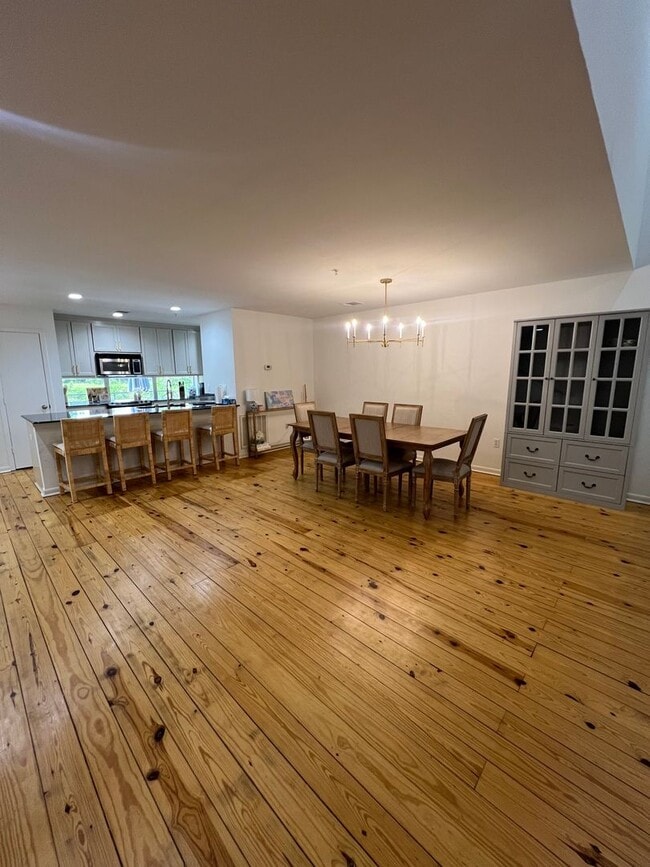 Photo - Spacious 3-Bedroom Home for Rent!