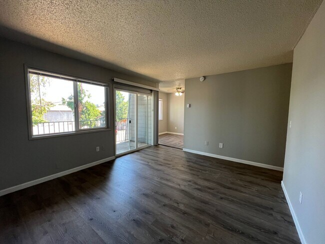 Photo - Executive East