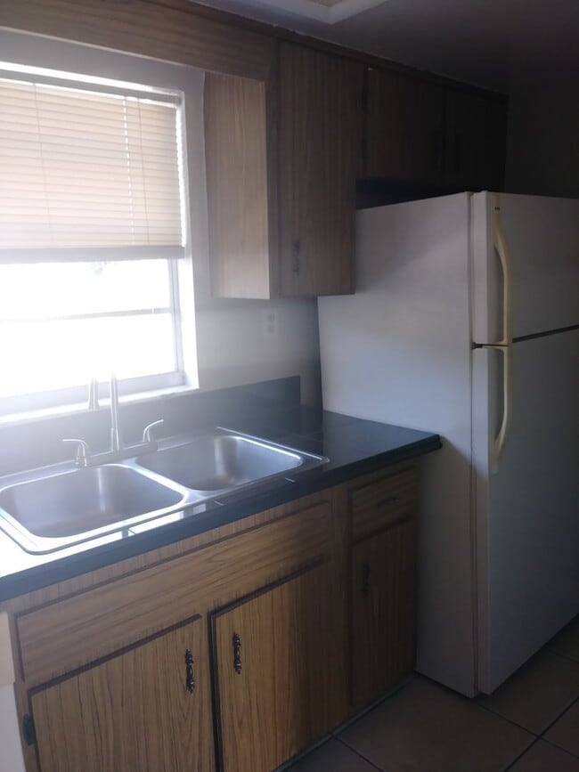 Photo - 1BR/1.5 BA Apt in Historic Downtown Eustis - Walking distance to Downtown Eustis Unit 5