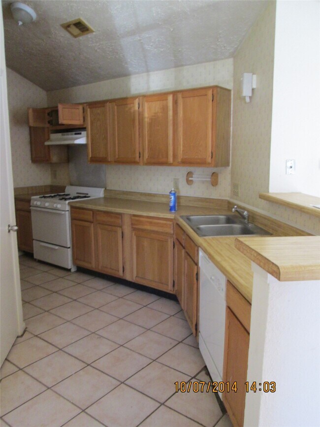 Photo - 19947 Mountain Dale Dr