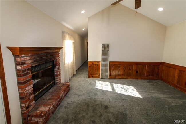 Photo - 158 Leonard Ln