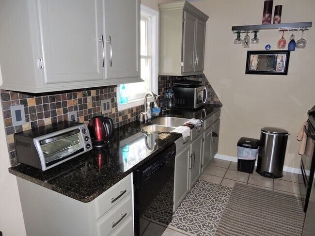 Photo - 430 Queens Rd Unit 131