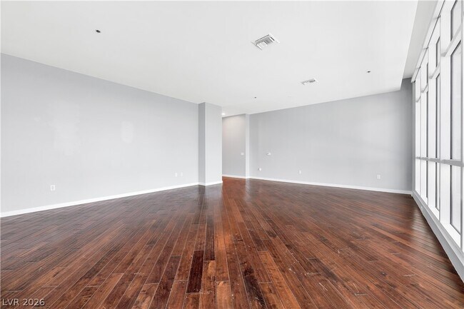 Photo - 4575 Dean Martin Dr Unit 304