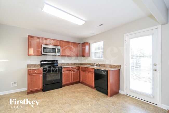 Photo - 4360 Oak Pointe Dr