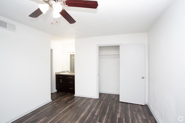 Short Hills Apartments