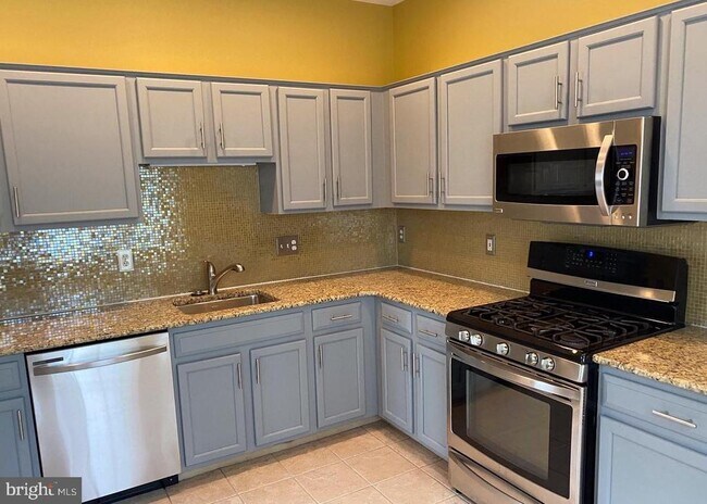 Photo - 46608 Drysdale Terrace Unit 101