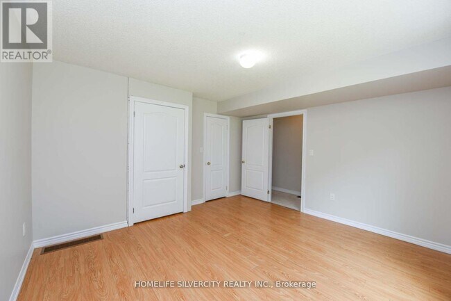 Photo - 7 Miami Grove