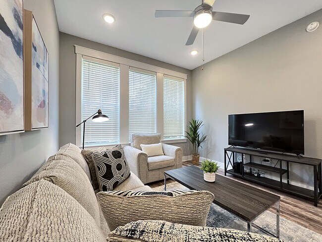 Photo - 4310 W Spruce St Unit ID1050953P