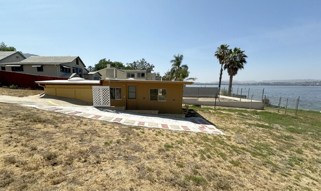 Building Photo - 17176 Grand Ave Unit C