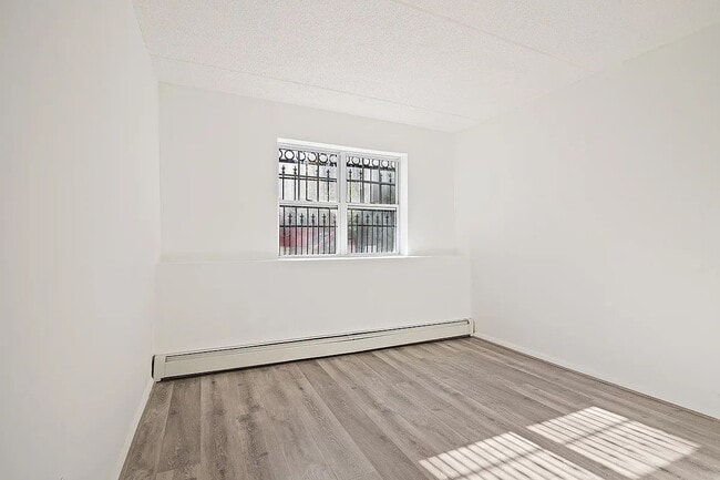 Photo - 482 Central Ave