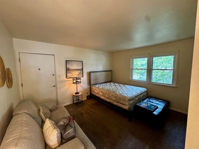 Photo - Top Floor Furnished Studio Apartment – All Utilities Included! Unit Apartment 8