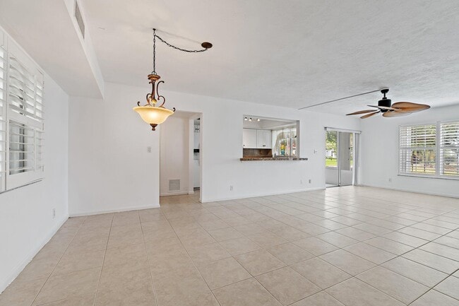 Photo - 5570 Tamberlane Cir Unit 131