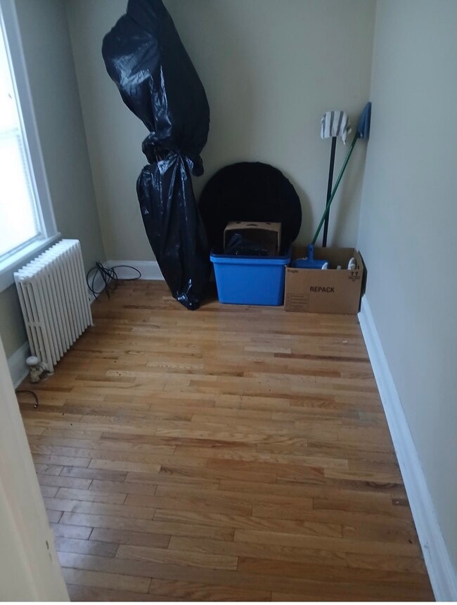 37 Middle St Unit 3