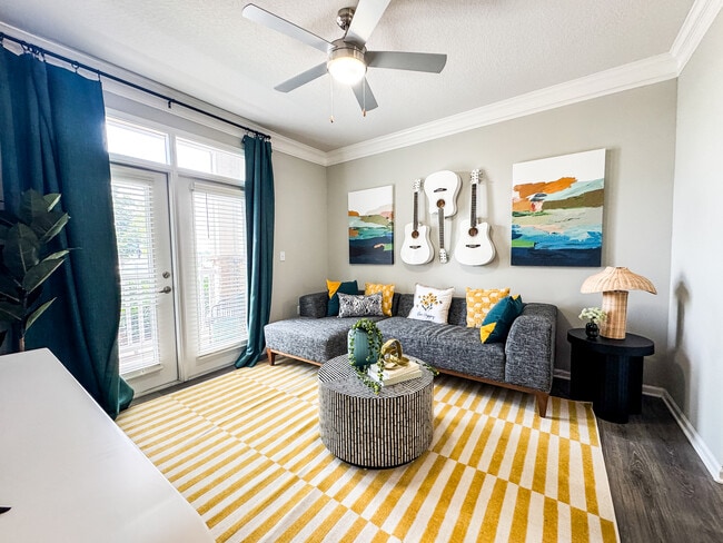 Photo - Grand Oak at Town Park