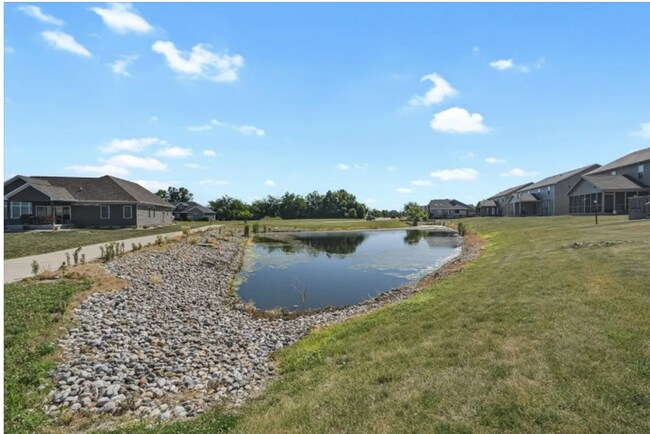 Photo - 2104 E Lucille Ln