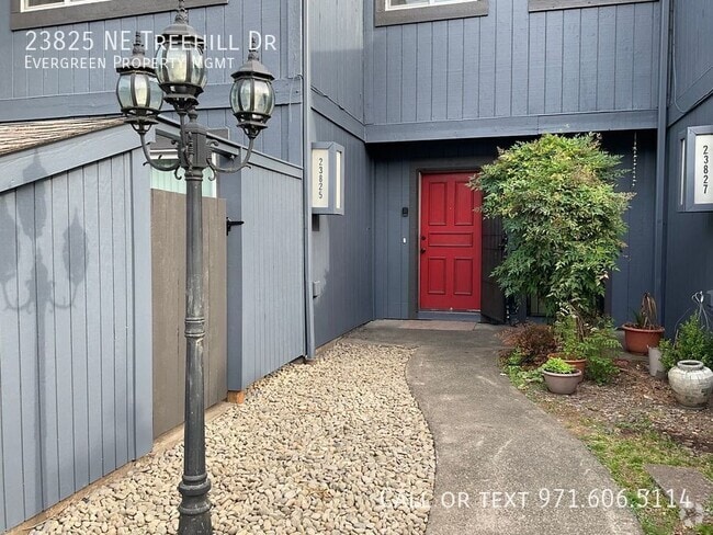 Building Photo - 23825 NE Treehill Dr Rental