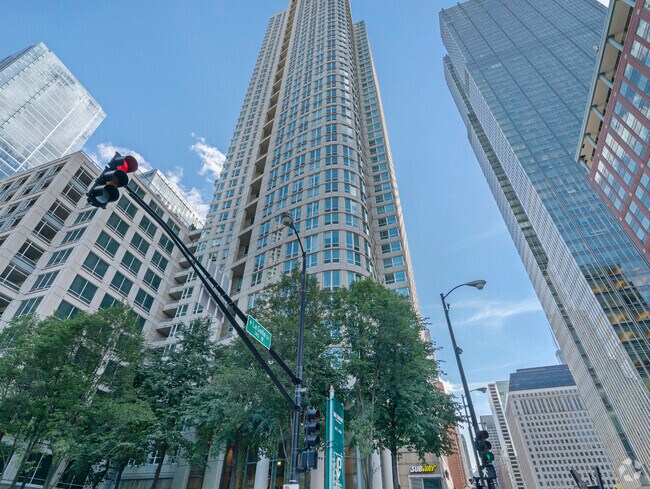 Building Photo - 345 N La Salle Dr Unit 4502 Rental