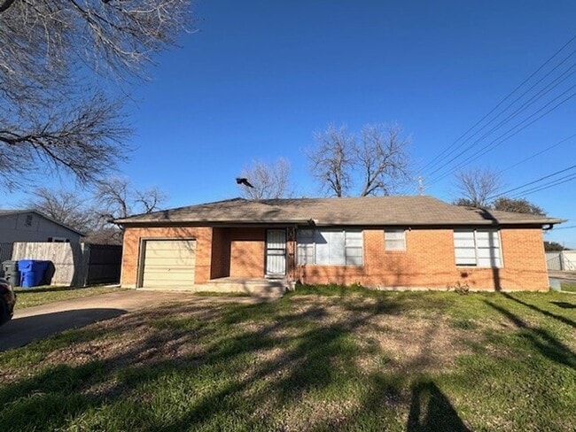 Spacious Baylor University Home - Spacious Baylor University Home